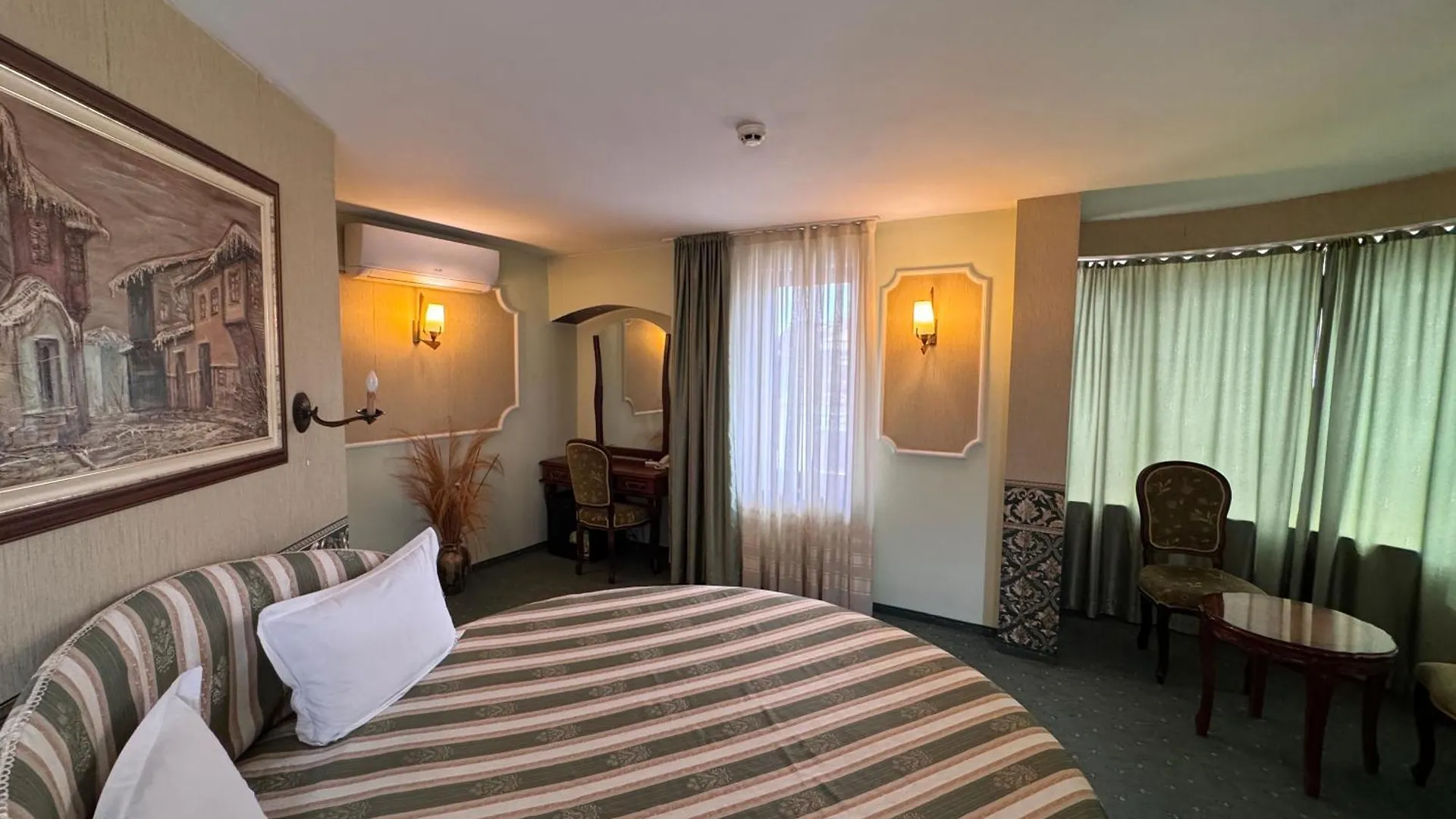 Hotel Dafi Plowdiw