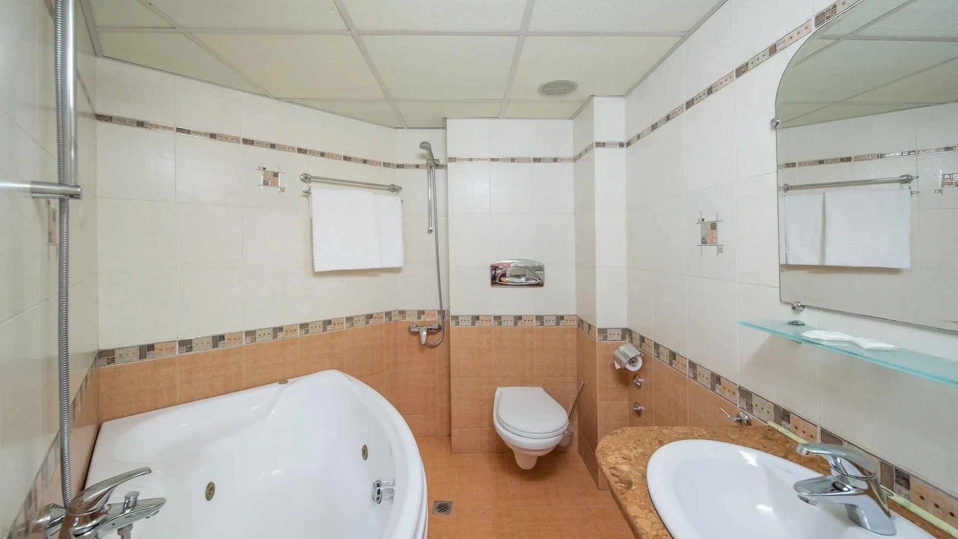 Hotel Dafi Plowdiw 3*,  Bulgarien